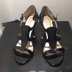 Bandolino black heels